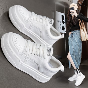 Pantofi femei din piele naturală, partea superioară din două straturi de piele de vită, vârf rotund, talpă din spumă, toc plat, închidere cu bretea frontală