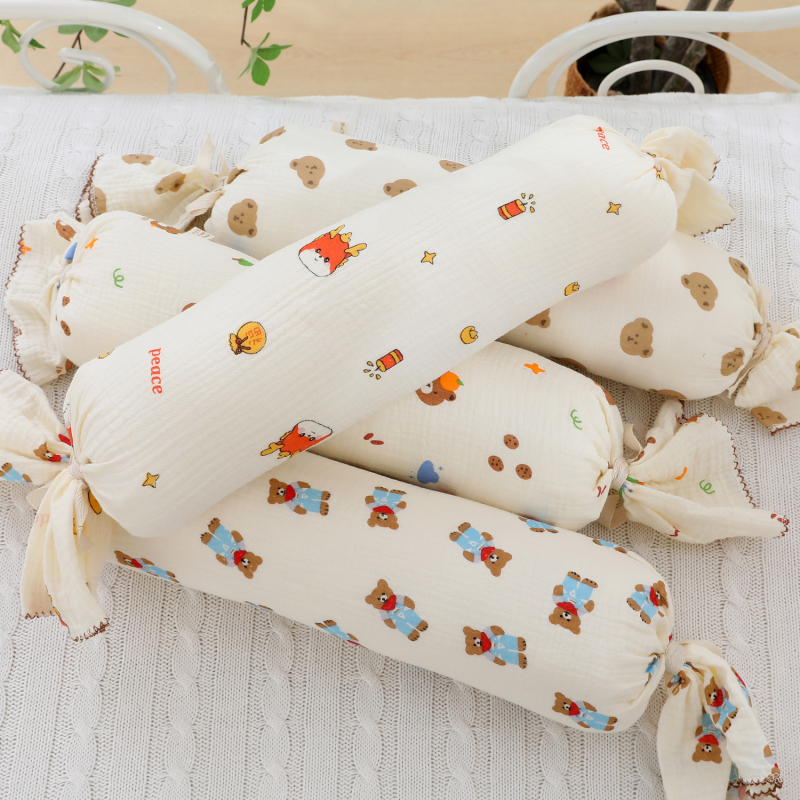 Βρεφικό μαξιλάρι σε σχήμα καραμέλας, μαλακό, με γέμισμα από μαργαριτωμένο βαμβάκι και πυρήνα από πολυεστερικές ίνες