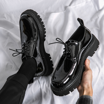 Férfi bőrcipő PU felsőrésszel, gumírozott talppal, bőr orrpikkel, alacsony felső résszel, magasság növelő, modell 8197