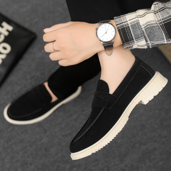 Férfi velúr alacsony profilú cipő, vízálló, 3-5 cm ferde sarok, PU belsőtalp, PVC öntött talp