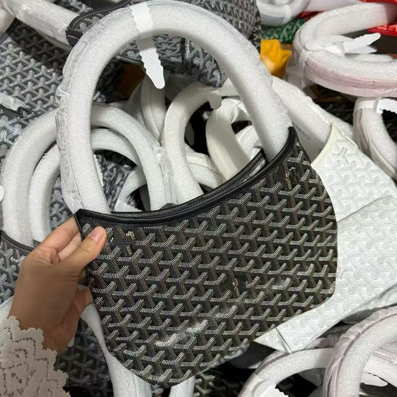 Dog Tooth uzorak Tote torba u hoboskom stilu, PVC tijelo, konopna podstava, zatvaranje na zip, unutarnji pretinac sa zipom, jednodjelna naramenica, za svakodnevnu upotrebu