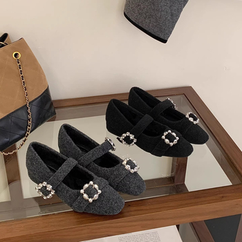 Mary Jane cipők négyszögletes orrú, felső rész super fiber, belső talp természetes bőr, gumitalp, alacsony sarok 3 cm alatt