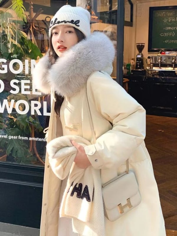 Дамско пухено яке с гъши пух, ацетатна тъкан, дебело, яка от лисича козина (сваляща се), пух 301–350 g