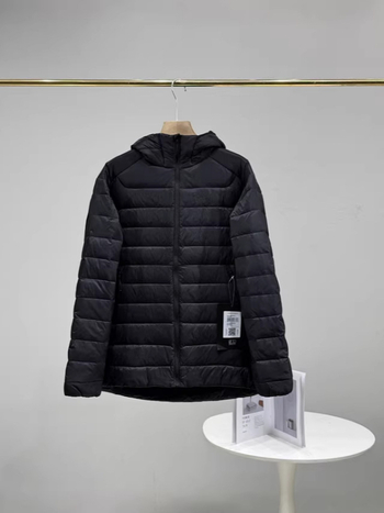 Adventure Line πουπουλένιο μπουφάν, πλήρωση 750 από λευκό χήνα πούπουλο, με κουκούλα, εξωτερικό ύφασμα πολυπροπυλένιο, κατάλληλο για ελαφρύ κρύο (-5℃ έως 0℃)