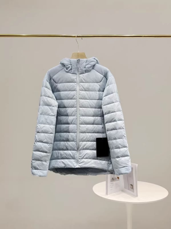 Adventure Line πουπουλένιο μπουφάν, πλήρωση 750 από λευκό χήνα πούπουλο, με κουκούλα, εξωτερικό ύφασμα πολυπροπυλένιο, κατάλληλο για ελαφρύ κρύο (-5℃ έως 0℃)