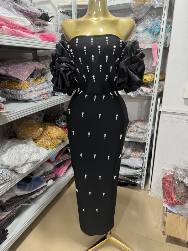 Rochie lungă din poliester, fără mâneci, decolteu în V, stil elegant, croială dintr-o singură piesă