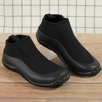 Gumi esőcsizmák – alacsony profil, lapos sarok, egész éves használatra, uniszex, felső rész: gumi és neoprenhab