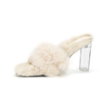 Pantofi cu toc înalt, vârf pătrat, partea superioară din blană de iepure, toc gros peste 8 cm, căptușeală din blană artificială