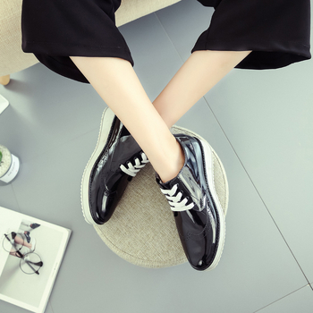 Női esőcsizmák (Vízálló, Csúszásmentes talp, PVC felsőrész, Csíkos mintázat, Alacsony sarok 1–3 cm)