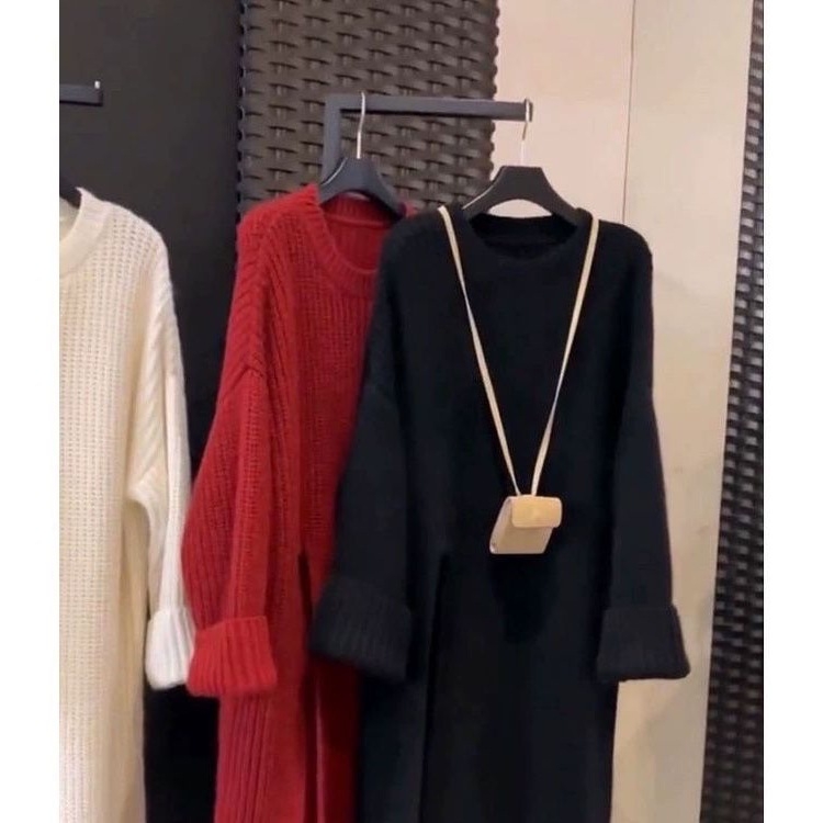 Pletena haljina od poliestera, patchwork detalj, pulover stil, midi duljina, okrugli izrez