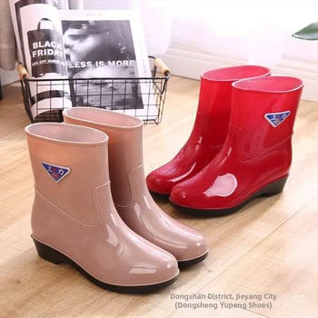 Női középmagas esőcsizma, vízálló, csúszásmentes és kopásálló talppal, PVC felsőrész, alacsony sarka 1-3 cm, munkahelyre, konyhába és autómosáshoz alkalmas