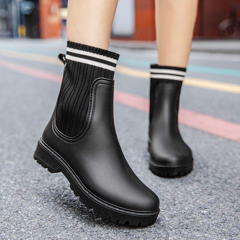 Női esőcsizmák PVC felsőrésszel, középhosszú, vízálló, csúszásmentes, kopásálló