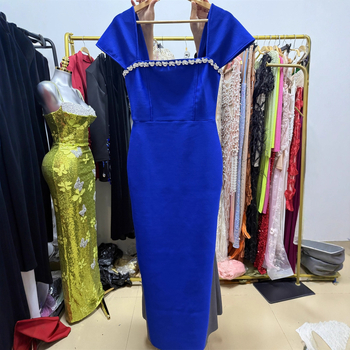 Dugačka bodycon haljina s kristalima, kvadratni izrez, kratki rukavi, poliester