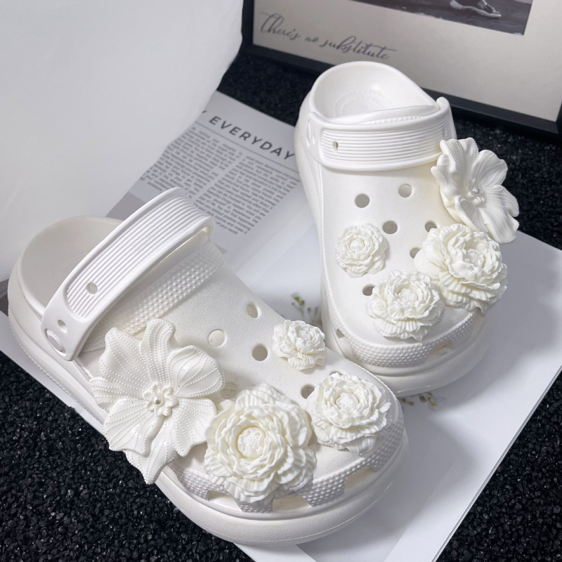 3D PVC virág cipő dekoráció Crocs-stílusú lábbelikhez | Modell AW0101 | Forma: divatos cipővirág | Anyag: PVC | Szezonok: Nyár, Tél, Tavasz, Ősz | Stil: édes akadémikus