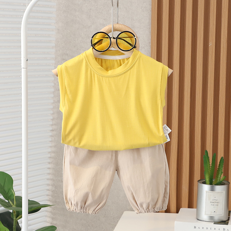 Moier pamut gyerekeknek készült kétrészes öltöny - rövid ujjú felső, rövid szárú nadrág, uniszex, tavasz 2025