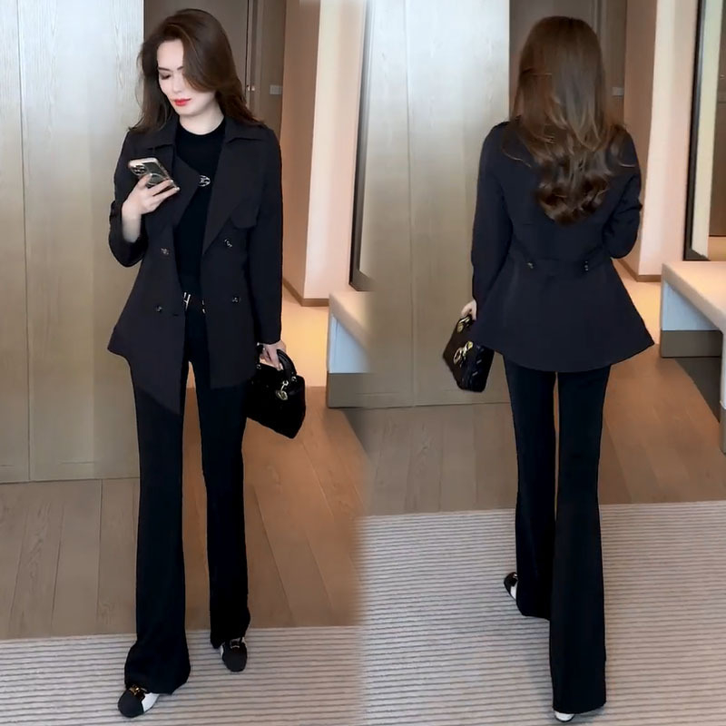 Dámsky slim-fit windbreaker kabát z polyesteru, jednofarebný, polo golier, dvojradové zapínanie, dlhé rukávy