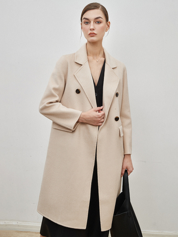 Női gyapjú-kasmír kabát, kétoldalas, víz-hullám textúrával, egyenes szabás, középhosszú, egygombos zárás