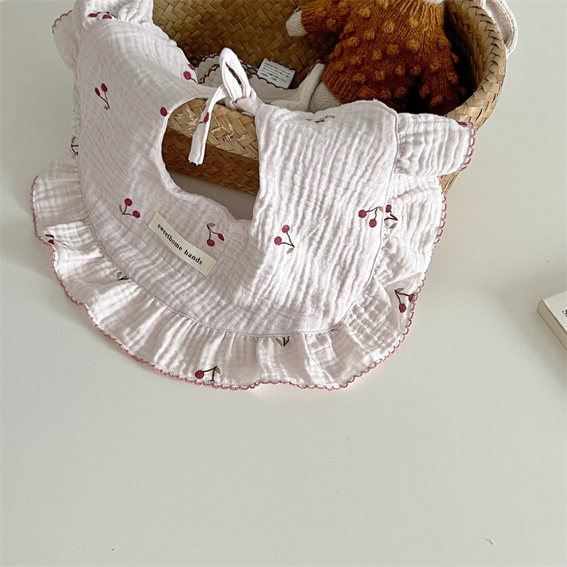 Бебешки лигавник от марля в корейски стил с флорални мотиви, печат, прежда 40, тегло 100–120 г, за бебета