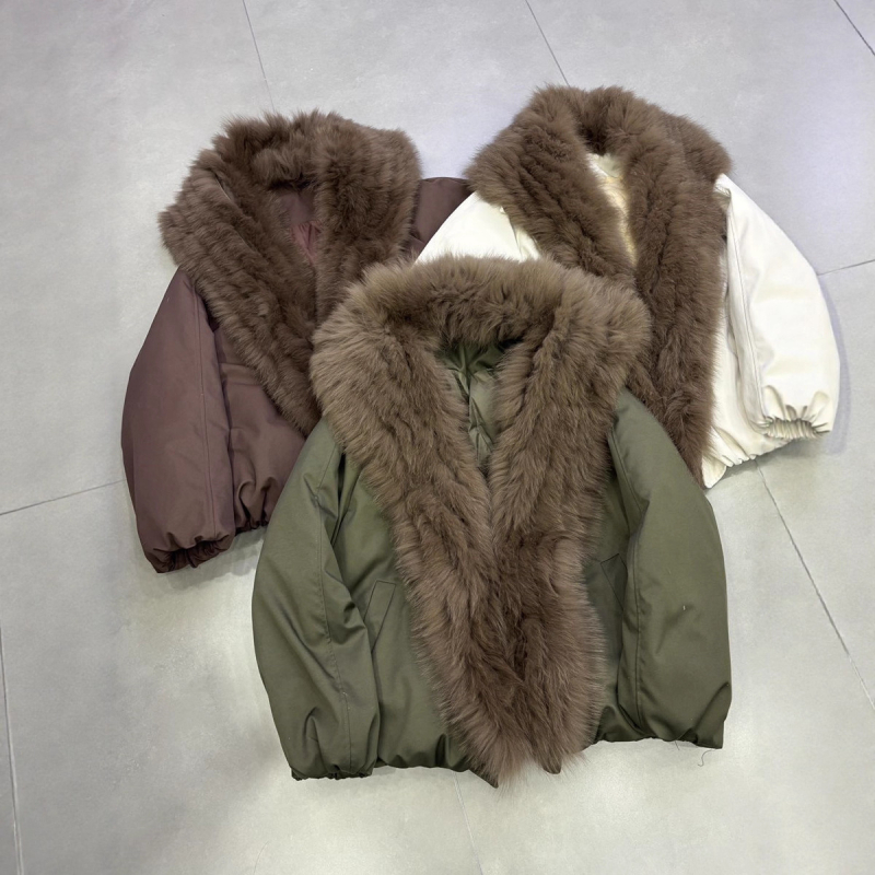 Women’s Parka with Fox Fur Collar, Goose Down Filling, Regular-Length, Winter 2025
