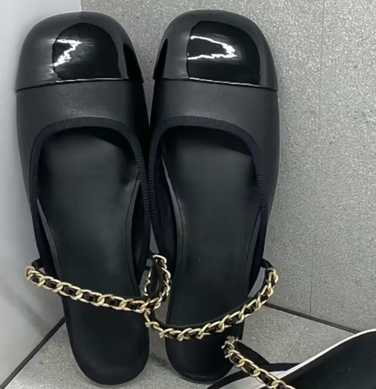 Ženske mule s zatvorenim prstom, bez pete, gornji dio od ovčje kože, kožna potplata, ravni potplat