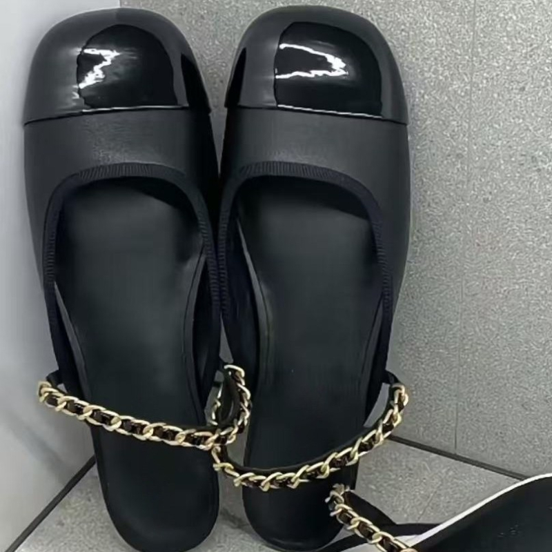 Ženske mule s zatvorenim prstom, bez pete, gornji dio od ovčje kože, kožna potplata, ravni potplat