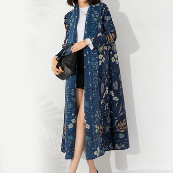 Dlhý polyesterový kabát s potlačou, voľný strih, pre dospelé ženy