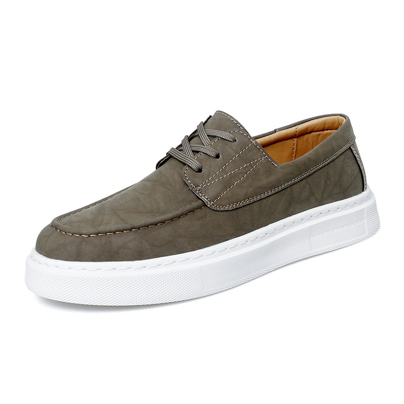 Muške tenisice od prave kože, casual stil; đona od gumene pene; vezanje na vezice; niski članak (Gornji: koža; Stil: casual; Đona: gumena pena; Vezivanje: vezice; Niski članak)