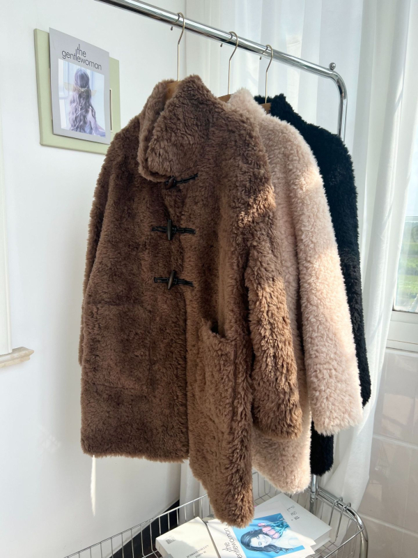 Shengyi ženski kaput od čiste vune, srednja duljina, dugi rukavi, kvadratni ovratnik, gradski stil