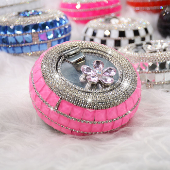 Преносим пепелник с капак, инкрустирани диаманти; метал, модерен стил, лукс; произход Zhejiang