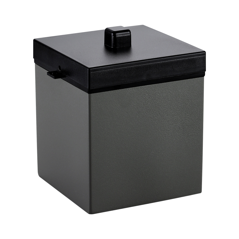 Пепелник за кола от неръждаема стомана, двуслоен и ветроустойчив, с капак; включва фуния; нано покритие.