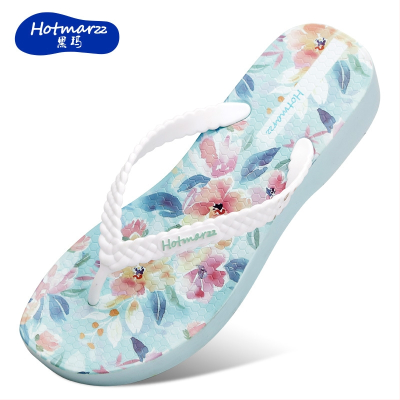 Női platformos szandál, pánt a lábujjak között, PVC felső és talp, laza stílus, nyár 2025