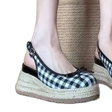 Sandale Mary Jane pentru femei, toc în formă de pană și platformă, model în carouri, închidere laterală, vară 2025