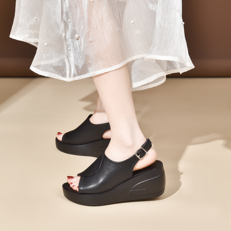 Sandale pentru femei cu platformă, vârf în formă de gură de pește, partea superioară din două straturi de piele de vită, talpă cu bule, căptușeală din microfibră, închidere cu cataramă