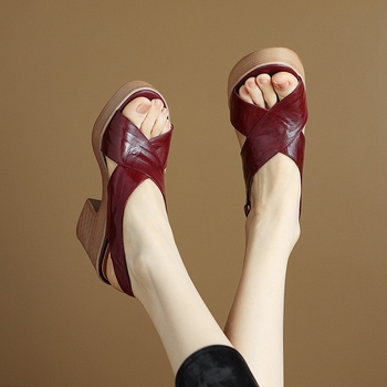 Sandale pentru femei cu talpă groasă și deget deschis, stil coreean, partea superioară PU, căptușeală PU, vârf rotund, talpă din cauciuc