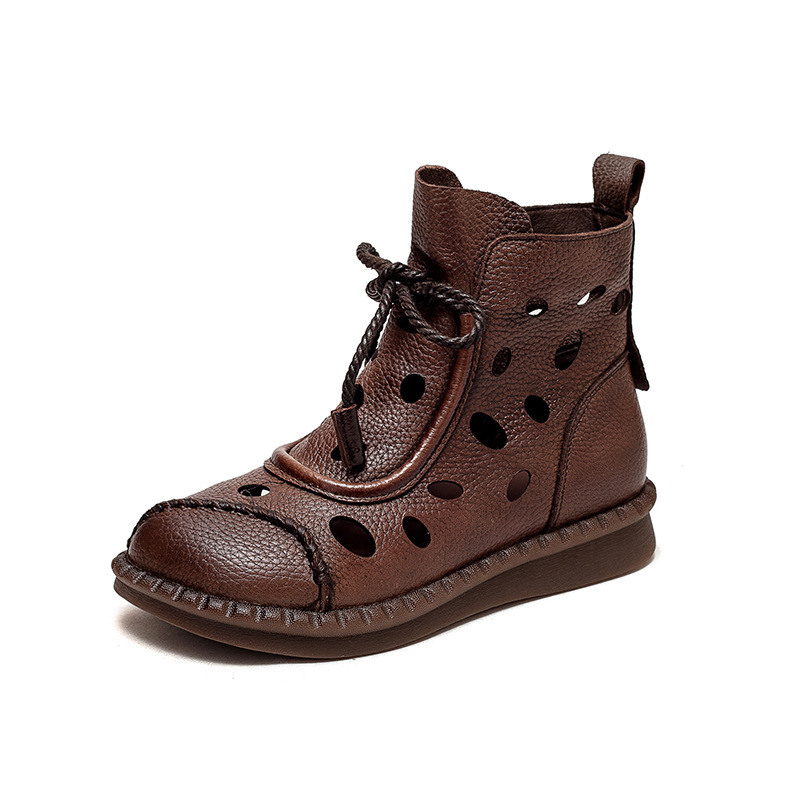 Női római stílusú szandál klínnel, kerek orrú, elülső pánt, felső rész top-grain marhabőrből, bélés disznó bőrből, talp teheneszsine, 3–5 cm klín