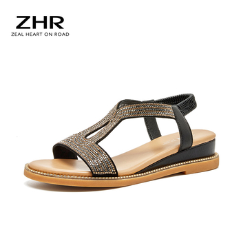 Női római szandálok: koreai stílus, felsőrész: tehén split bőr, talp: gumi, kerek orr, elő- és hátul pántok