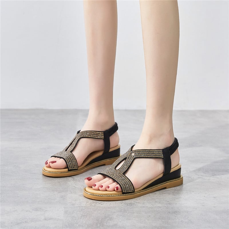 Női római szandálok: koreai stílus, felsőrész: tehén split bőr, talp: gumi, kerek orr, elő- és hátul pántok