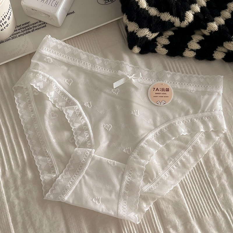 Ženske gaćice sa srednjim strukom, podstava 100% pamuk, Jacquard ice silk tkanina, glavna vlakna: najlon 50–70%, antibakterijske i prozračne