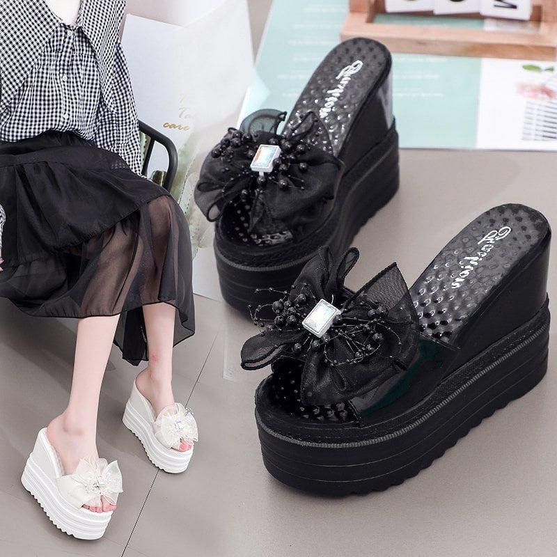 Női szandál klín sarkú, ultra magas sarok (>8 cm), PU felsőrész, gumitalp, thong pánttal