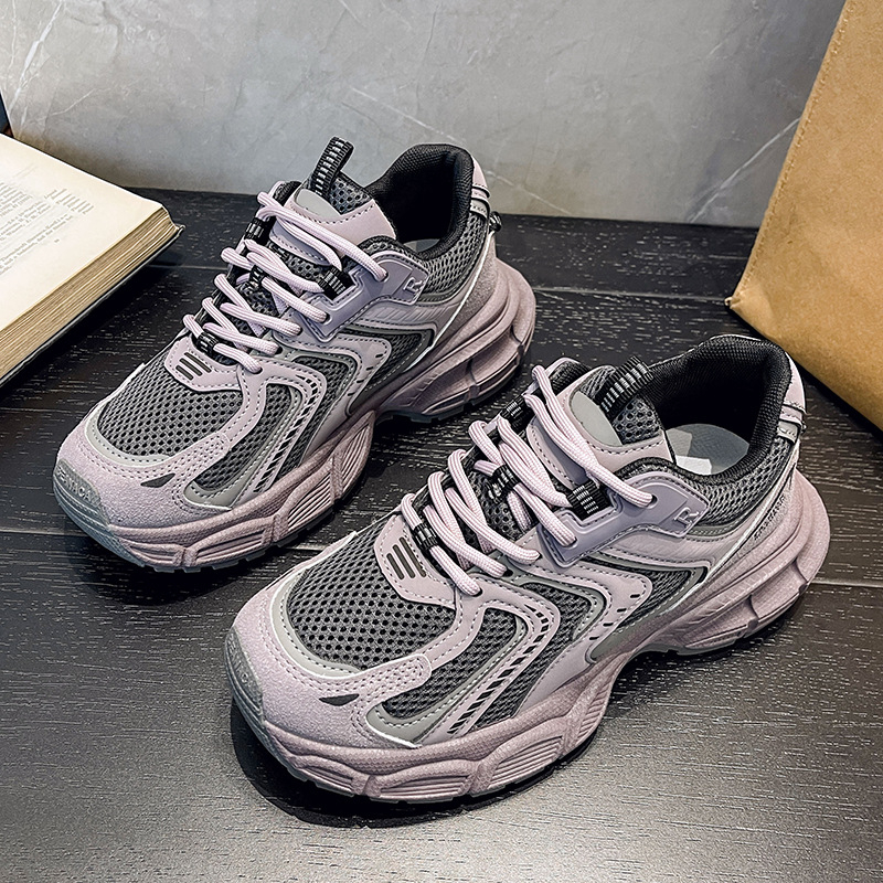 Pantofi Dad shoes cu partea superioară din PU artificial, respiranți, toc în clin de 3–5 cm, talpă din cauciuc turnată prin injecție