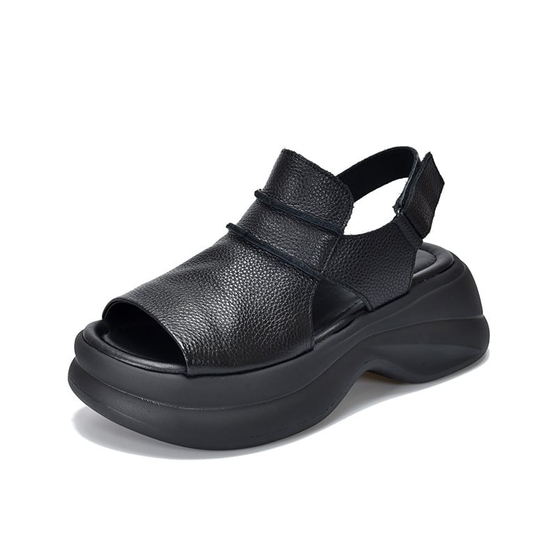 Platformos szandál hal formájú orral, elsőréteg bőrből, habgumival ellátott talp, 3-5 cm-es sarka, Velcro pánt, retro stílus