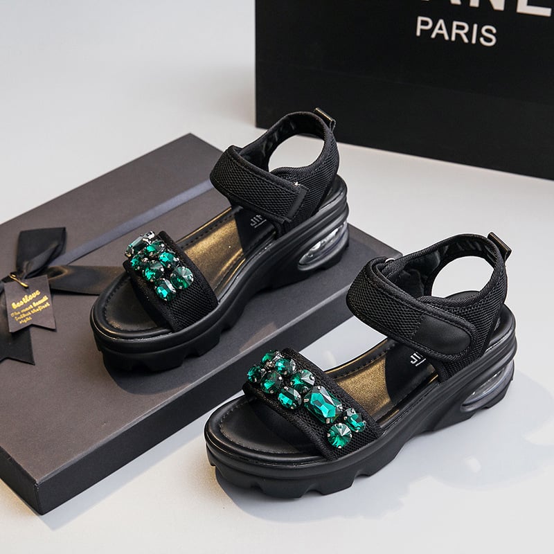 Női platformos szandál Velcro-zárással, textil felsőrész, talp Thermoplastic elastomerből, kúpos sarok