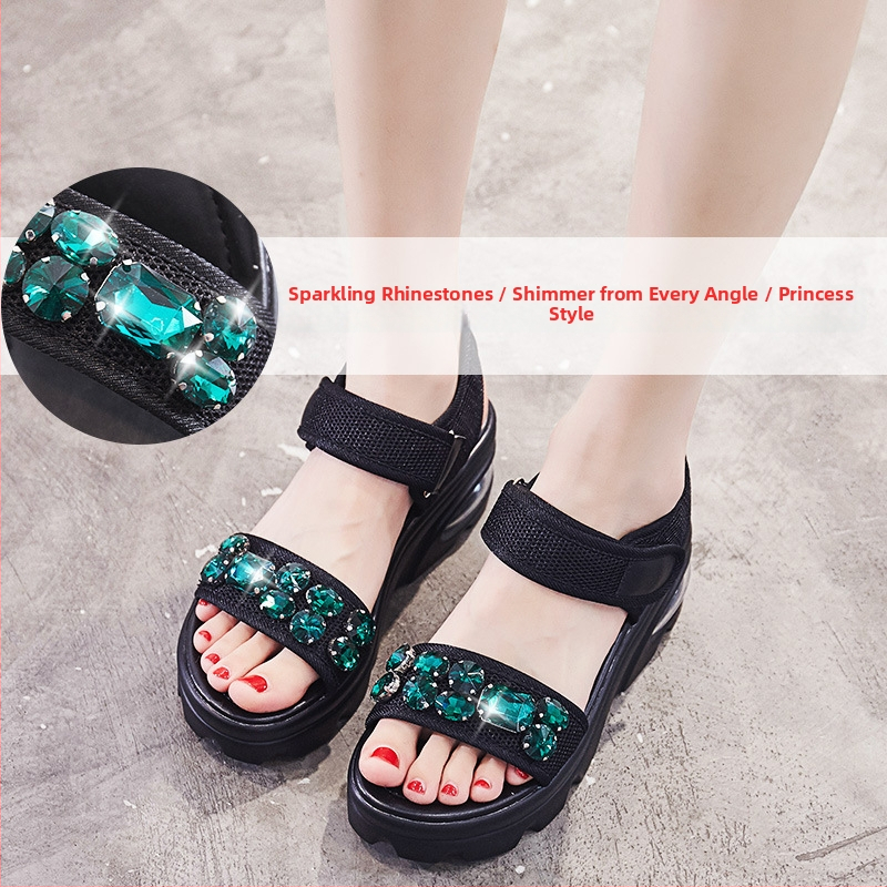 Női platformos szandál Velcro-zárással, textil felsőrész, talp Thermoplastic elastomerből, kúpos sarok