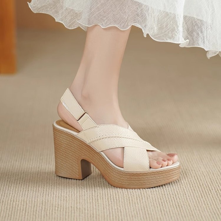 Sandale romane cu degete deschise, partea superioară din PU, vârf rotund, toc gros 3–6 cm