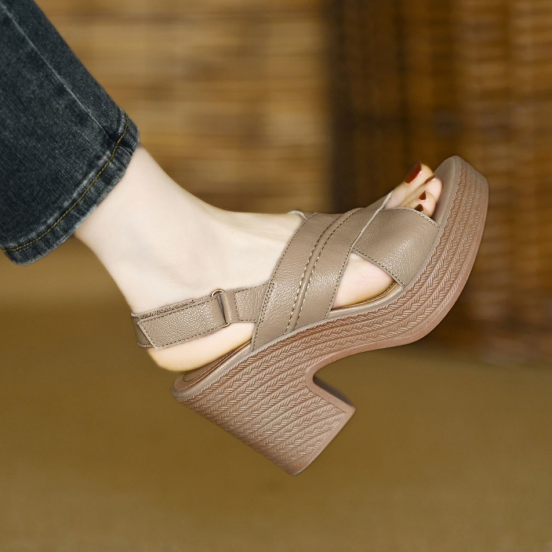 Sandale romane cu degete deschise, partea superioară din PU, vârf rotund, toc gros 3–6 cm