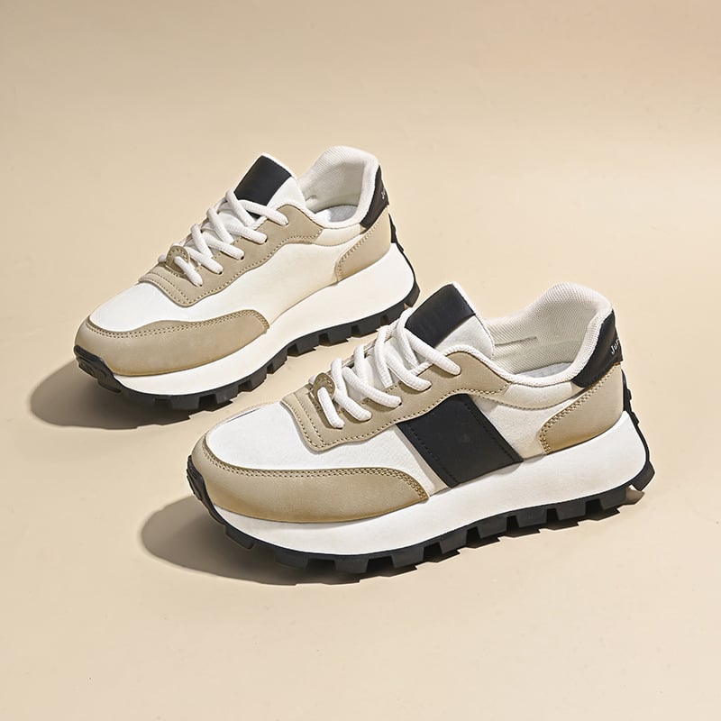 Platform cipő, koreai stílus, légies, 3–5 cm sarokmagasság, felső rész: szintetikus bőr, belső talp EVA, talp injektált PVC, zárás fűzőkkel, modell G6808