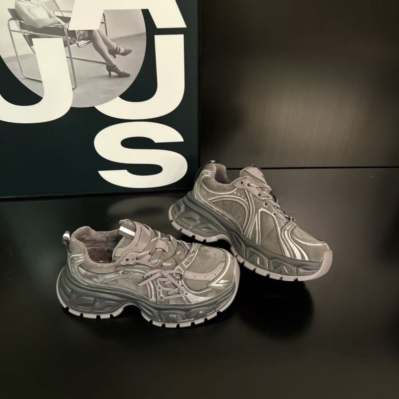 Női Velcro platformos sportcipő – alacsony felső rész, belső plüss bélés, mindennapi viseletre, melegen tart