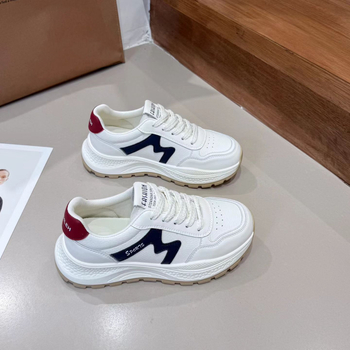 PU felsőrészű sportcipő, gumitalp, kerek orr, fűzővel záródó