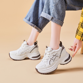 Női könnyű, lélegző sportcipő két réteg bőr és háló felsőrész, PU talpbetét, PU talp, színes blokk minta, fűzőzár, alacsony boka, kerek orr, tavasz-nyár-őszre