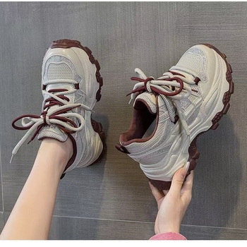 Női dad cipő belső 8 cm-es magasság növeléssel, valódi puha bőr felsőrész, gumihabos talp, koreai stílusú vastag talpú mindennapi cipő